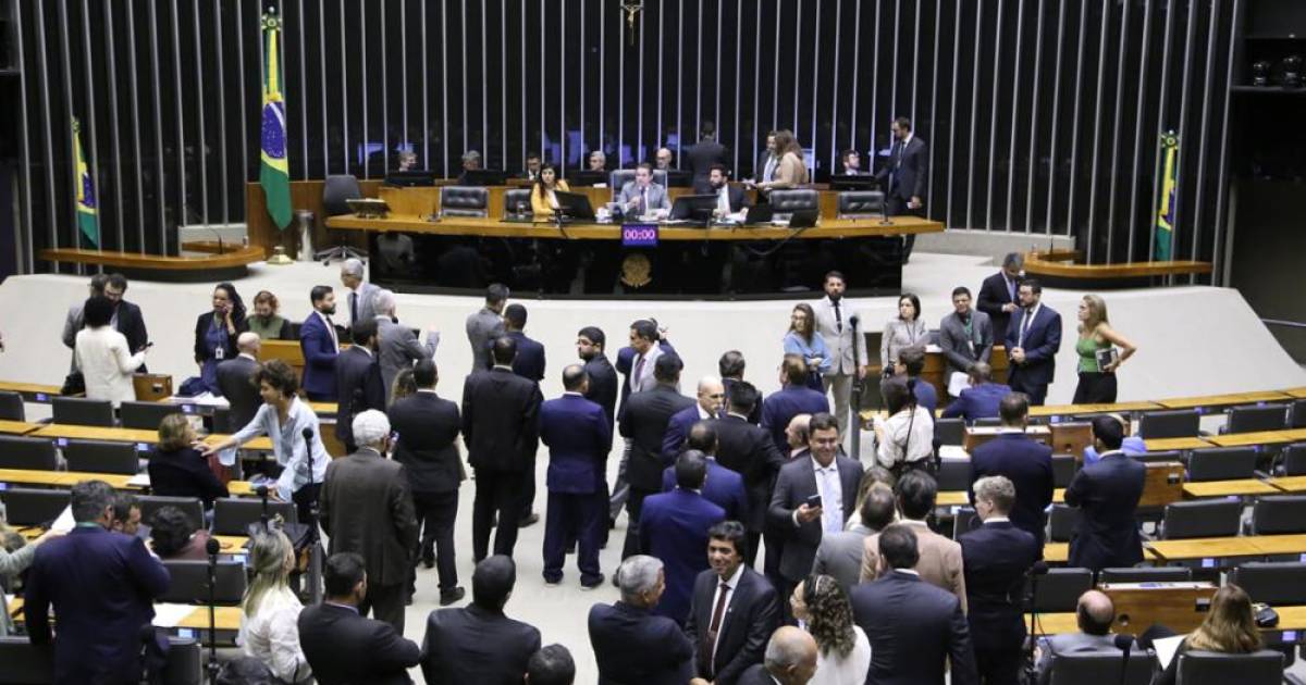 PEC da Blindagem gera revolta nas redes contra aumento da impunidade