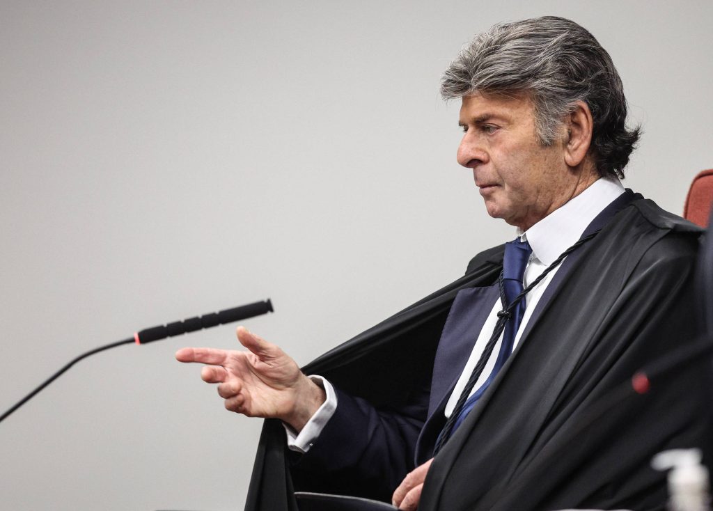 Luiz Fux é o centro das atenções nas redes sociais após voto no STF