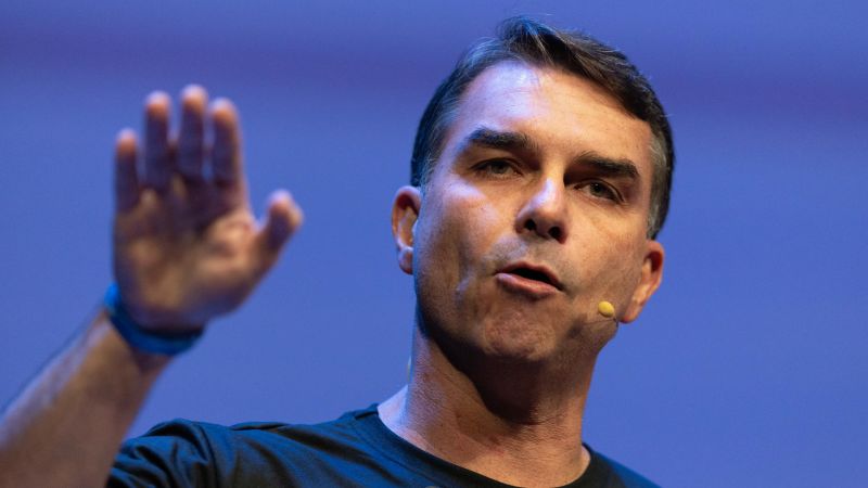 El voto femenino, la herencia política y las redes sociales: la telenovela real que divide a la familia Bolsonaro
