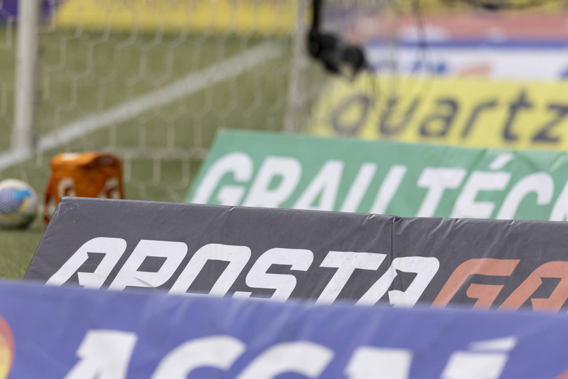 Futebol concentra 46% das interações sobre bets nas redes - 21/09/2026 - Mônica Bergamo - Folha