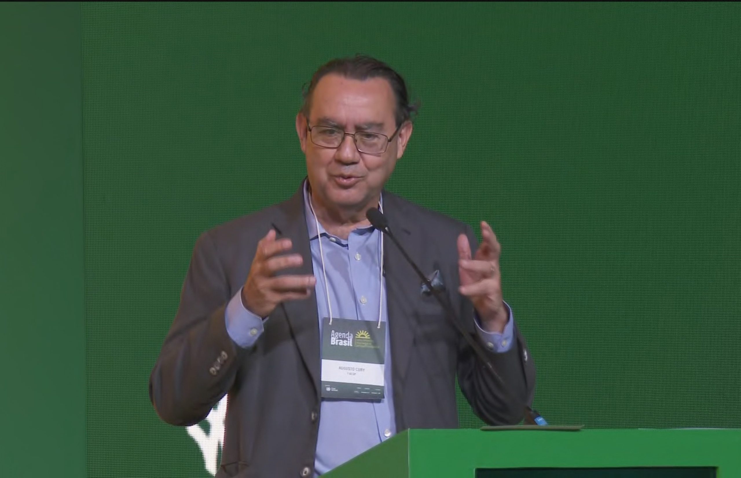 Apoio a Augusto Cury ganha espaço em redes evangélicas e provoca reação bolsonarista
