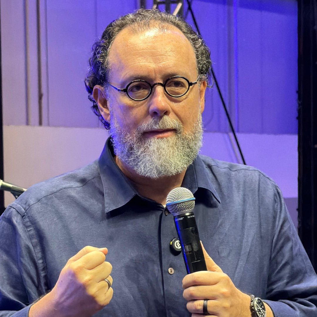 Carlos Bezerra Jr.